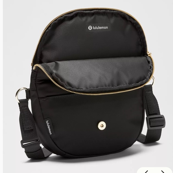 Lululemon All Night Festival Bag Micro NWT - Picture 3 of 8